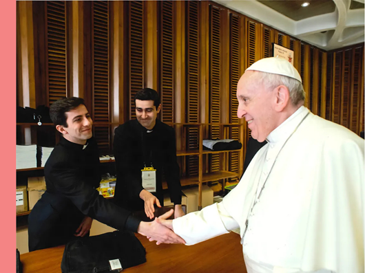 
		El sacerdote hincha de Osasuna que acudió al velatorio privado del papa Francisco
		
	